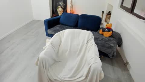 Anya online show from December 20, 12:31 pm