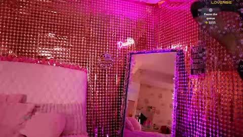 anya_sky_ online show from June 4, 4:50 am