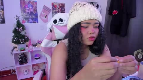 Any online show from December 4, 5:05 am