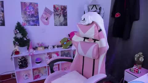 Any online show from December 5, 5:04 am