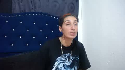 anyu online show from December 18, 2:32 am