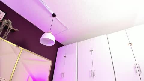 April online show from January 14, 11:26 am