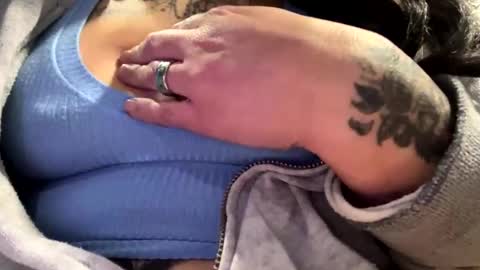 Snapshot of aprilanna chatting on February 15, 2:58 am AnnaApril420 online show from February 15, 2:58 am