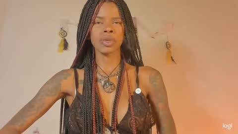 Snapshot of aprillebony chatting on October 20, 10:46 pm APRIL online show from October 20, 10:46 pm