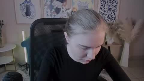 April. All year round.  online show from November 5, 2:06 am