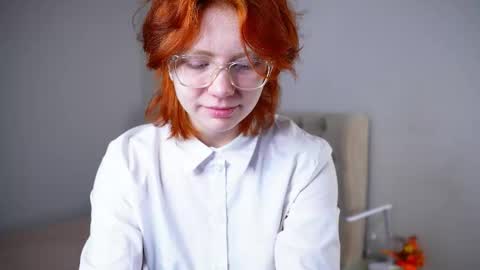 Lilly online show from December 17, 7:01 am