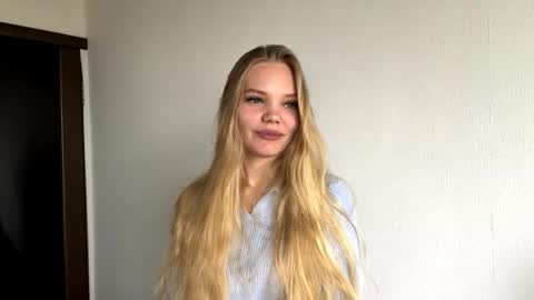 Amelia online show from October 31, 11:25 am