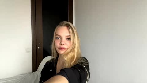 Amelia online show from November 6, 6:30 am