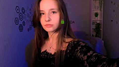 Aria online show from March 22, 10:10 am