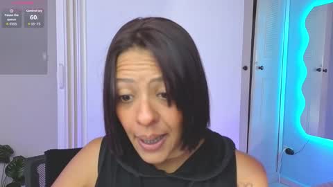 Aria online show from March 5, 3:41 pm