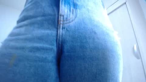 ariacoral online show from December 3, 1:02 pm