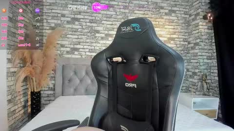 -  -. .- Ariadna -. .-  - online show from February 26, 1:11 pm