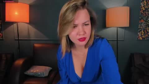 ariaeven online show from December 3, 6:27 am