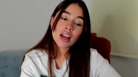 Aria Montgomery online show from February 1, 3:08 am