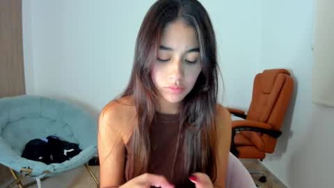 Aria Montgomery online show from February 17, 2:42 am