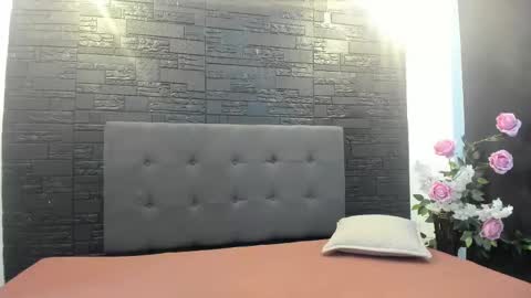 Snapshot of ariamoonlight chatting on February 10, 11:36 am online show from February 10, 11:36 am