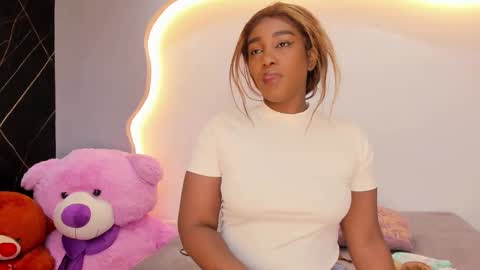 Ariana online show from April 10, 12:22 pm