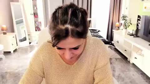 Snapshot of arianasage_ chatting on October 5, 10:53 am Ana online show from October 5, 10:53 am