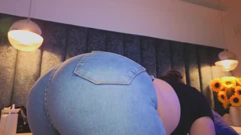 Arianna online show from April 7, 7:49 pm