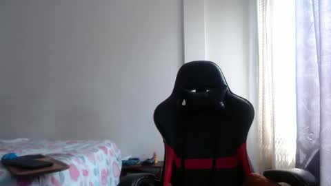 ariannaloovel online show from October 31, 6:45 pm