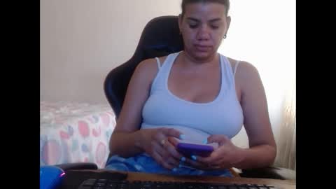 ariannaloovel online show from January 23, 4:16 pm