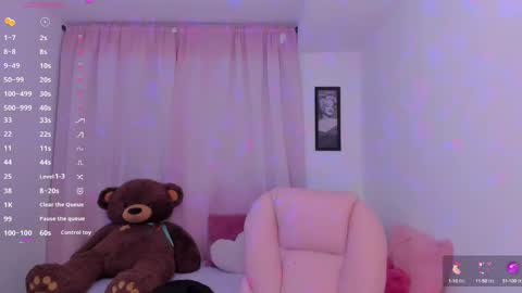 Snapshot of ariannna08_ chatting on October 1, 7:24 am ariannna08_ online show from October 1, 7:24 am