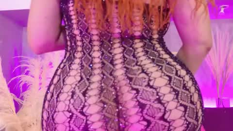 ariarusso_ online show from January 16, 2:24 pm