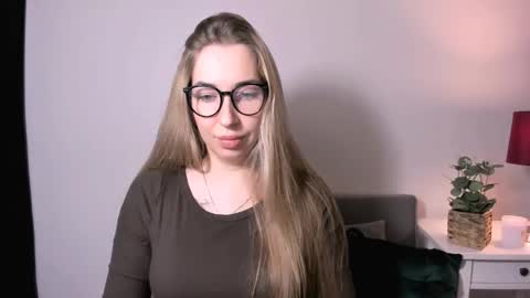 Aria online show from January 14, 12:10 pm