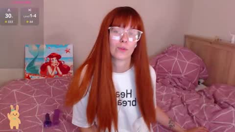 Snapshot of ariel_donovan chatting on September 20, 1:42 pm Ariel Donovan online show from September 20, 1:42 pm