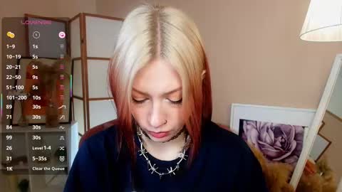 Ariel online show from December 4, 1:13 pm