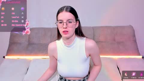 Snapshot of ariellateska chatting on September 15, 3:59 am Ariella online show from September 15, 3:59 am