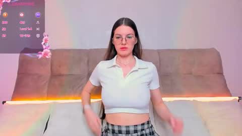 Snapshot of ariellateska chatting on October 16, 4:37 am Ariella online show from October 16, 4:37 am