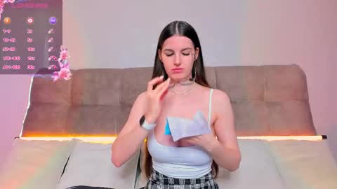 Ariella online show from November 20, 4:35 am