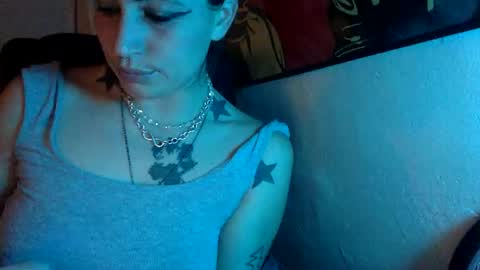 ariel  colin when hes here online show from December 4, 2:58 am