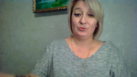 Snapshot of arielxloveresss chatting on October 17, 4:43 pm ArielXLoveresss online show from October 17, 4:43 pm