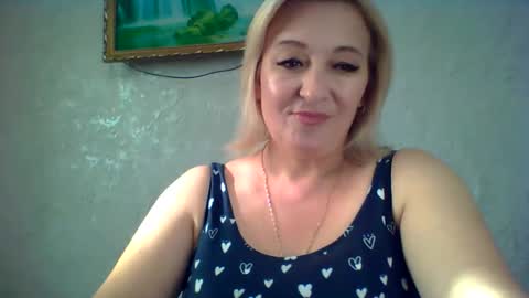 Snapshot of arielxloveresss chatting on September 23, 1:53 pm ArielXLoveresss online show from September 23, 1:53 pm