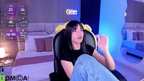 Ari  online show from October 19, 10:23 pm