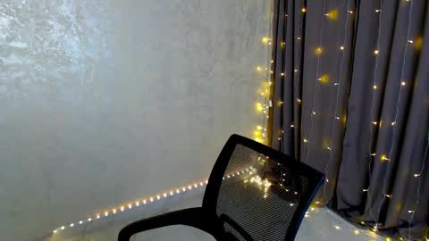 Arlana online show from February 2, 8:24 am