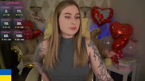 Snapshot of arolinanight chatting on February 14, 10:25 pm AROLINA online show from February 14, 10:25 pm