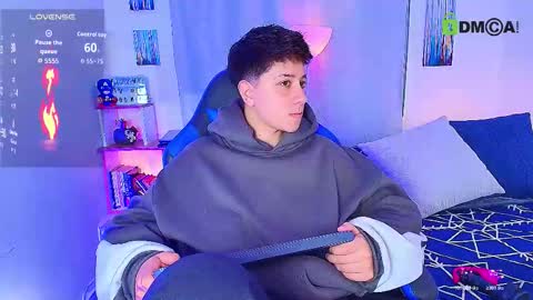 noah and ivy online show from October 31, 10:41 am