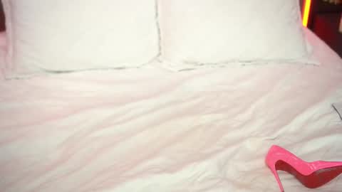 Adele online show from December 4, 5:21 am