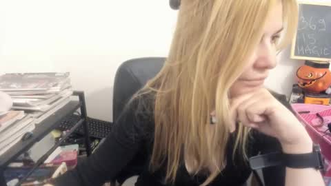 MIA online show from April 2, 4:04 pm