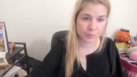 MIA online show from April 15, 8:53 pm