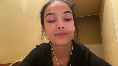 Amina online show from January 18, 6:37 pm