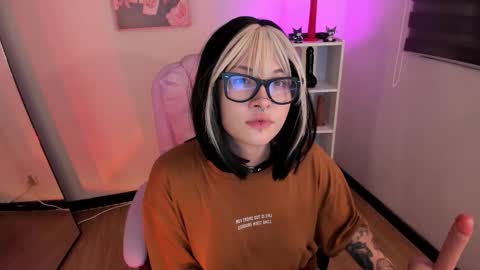 Asami  online show from February 23, 9:58 pm