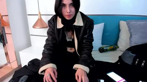 Ashkoreh online show from April 13, 8:31 pm