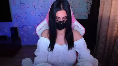   Yasmina   online show from November 10, 4:51 am