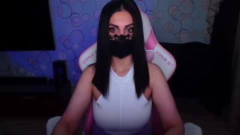   Yasmina   online show from February 4, 3:20 am