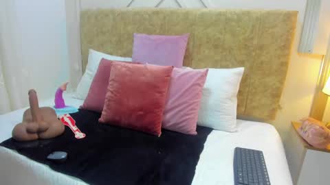 Snapshot of ashley__foxx_ chatting on September 17, 1:53 pm ashley online show from September 17, 1:53 pm