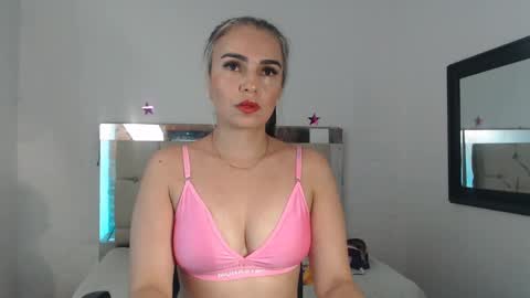 ashley__tylor online show from January 24, 3:32 am